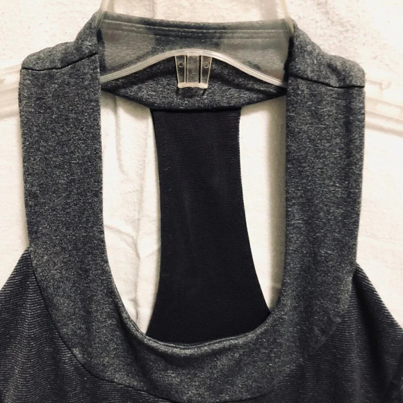 Lululemon Size 4 Scoop Neck Bra Back Tank Top - Picture 2 of 16